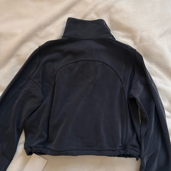 NWT lululemon softstreme 1/2 zip size 6 - Picture 3 of 11